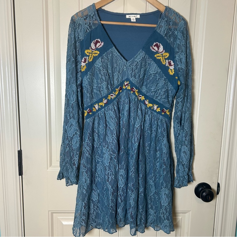 Mi Ami Bohemian Embroidered Long-Sleeve Lace Dress, Blue, Spring Size Medium